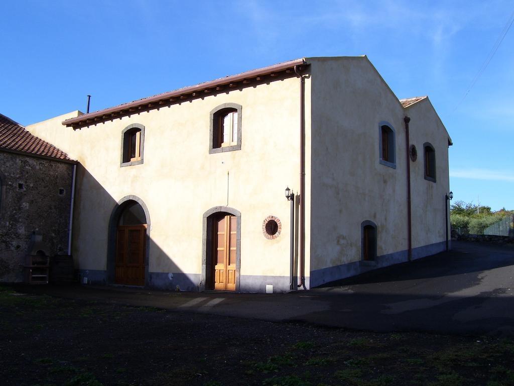 Etna Wine Azienda Agrituristica Passopisciaro Ruang foto