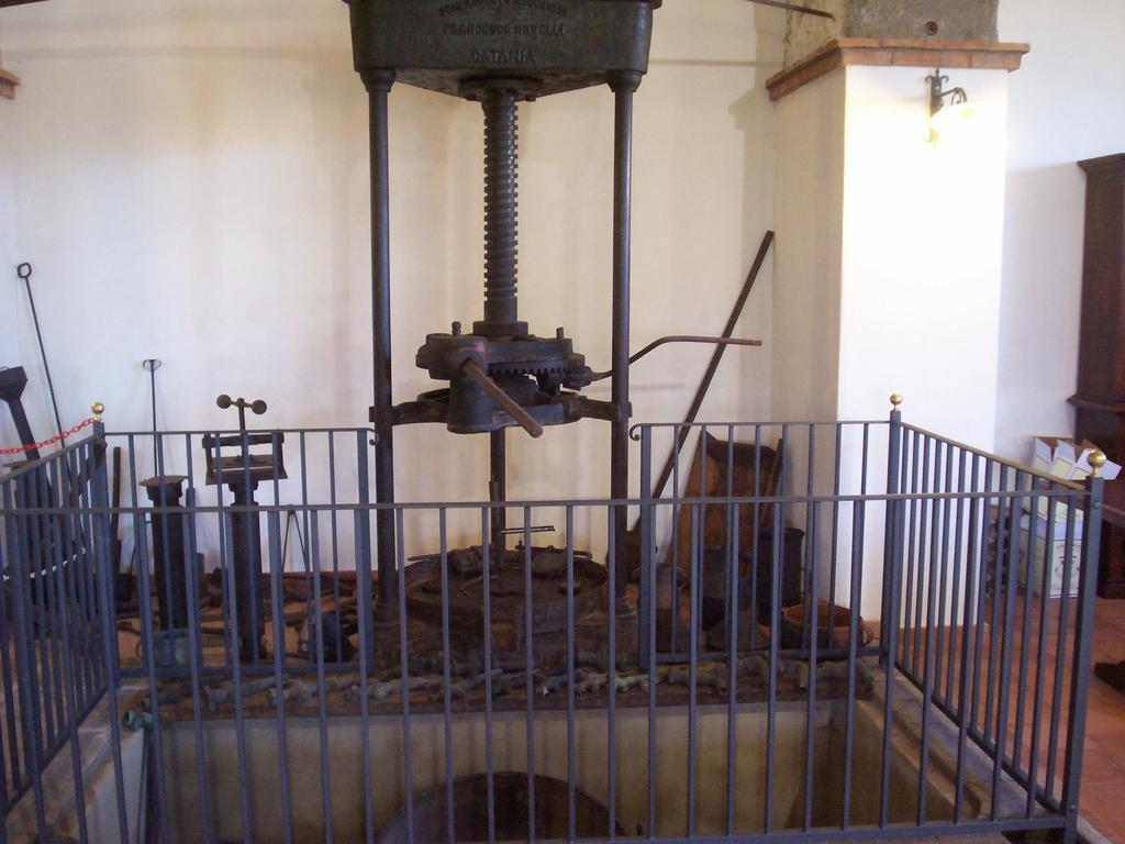 Etna Wine Azienda Agrituristica Passopisciaro Bagian luar foto