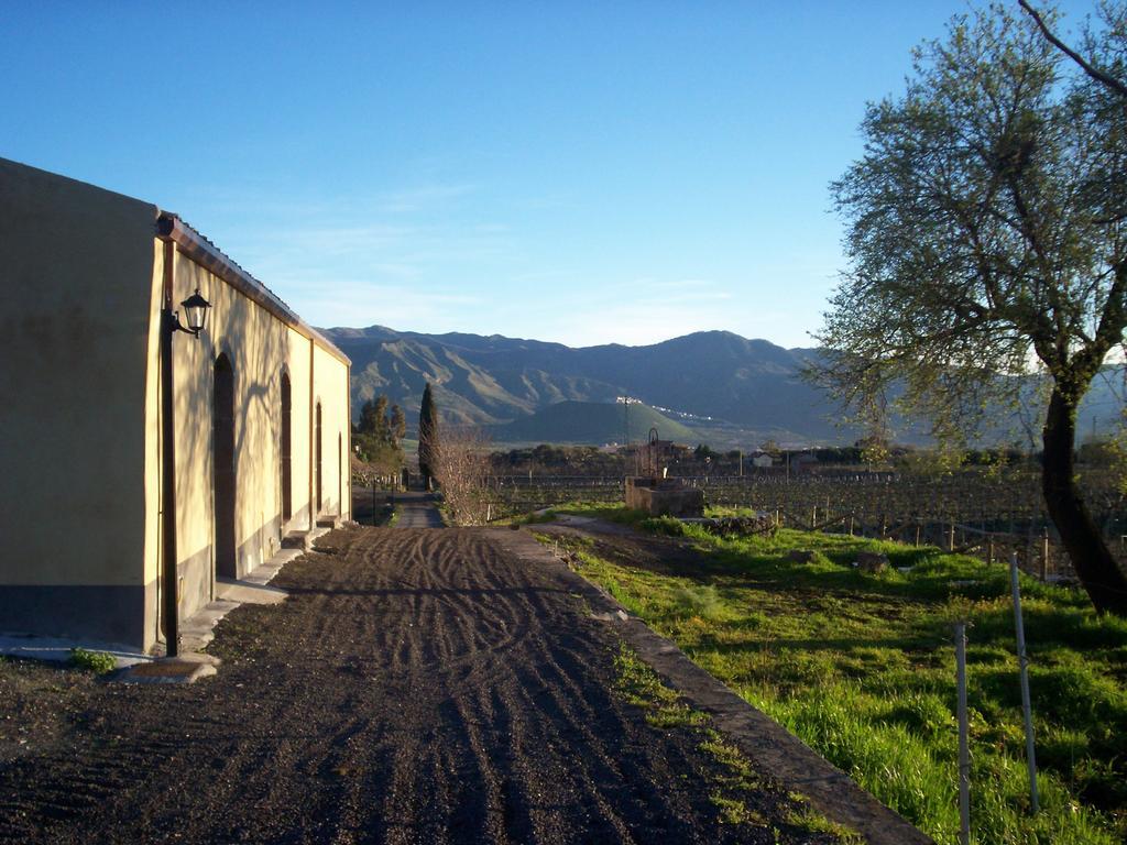 Etna Wine Azienda Agrituristica Passopisciaro Bagian luar foto