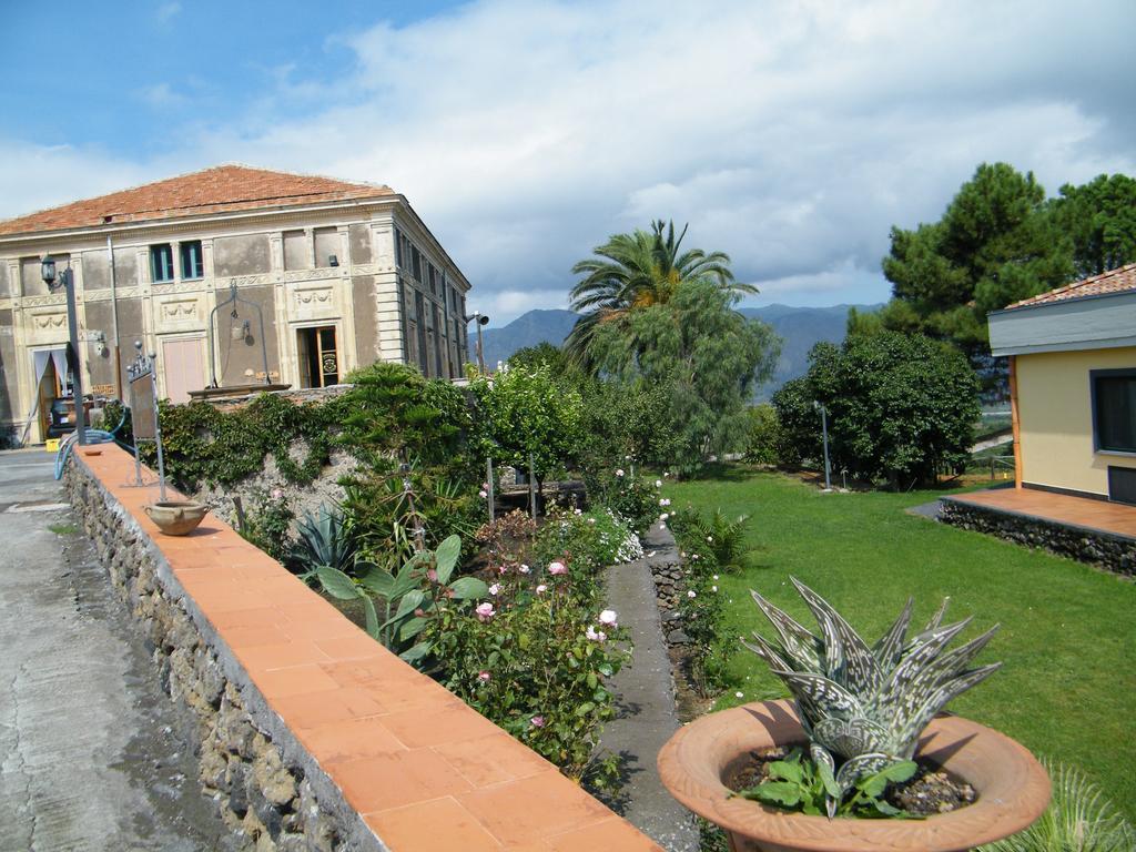 Etna Wine Azienda Agrituristica Passopisciaro Bagian luar foto